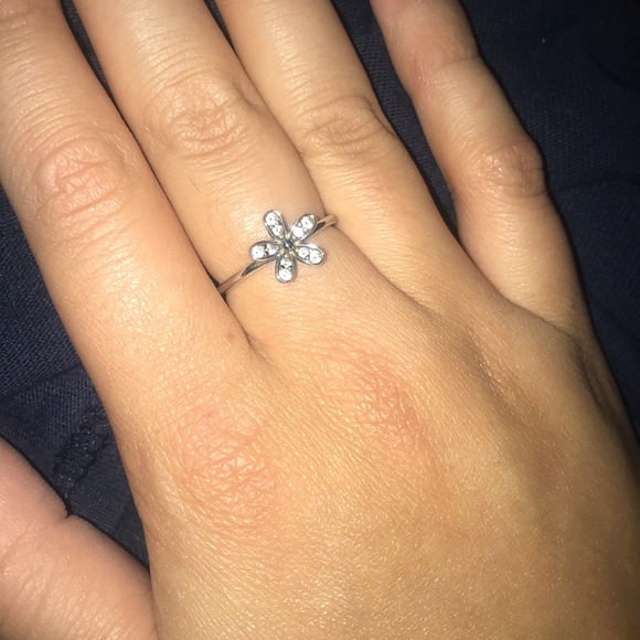 Pandora Jewelry - Pandora ring daisy flower